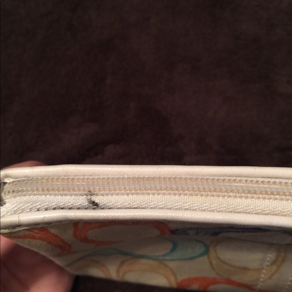 Coach Wristlet - Picture 5 of 7